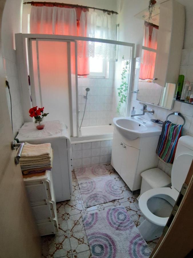 Apartmani Luce Sumartin Exterior photo