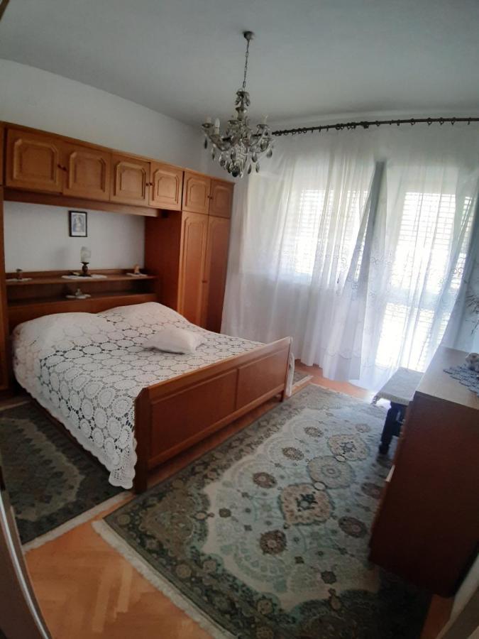Apartmani Luce Sumartin Exterior photo